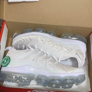 Nike Air VaporMax Plus White